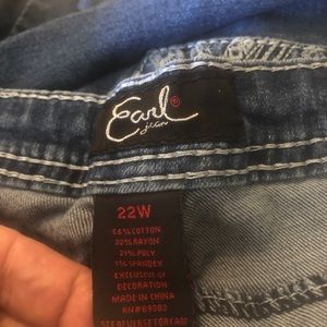 (17) Earl Jeans 22w Bootcut